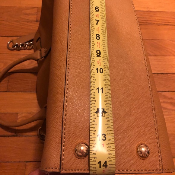 Michael Kors Hamilton Purse - Picture 13 of 14